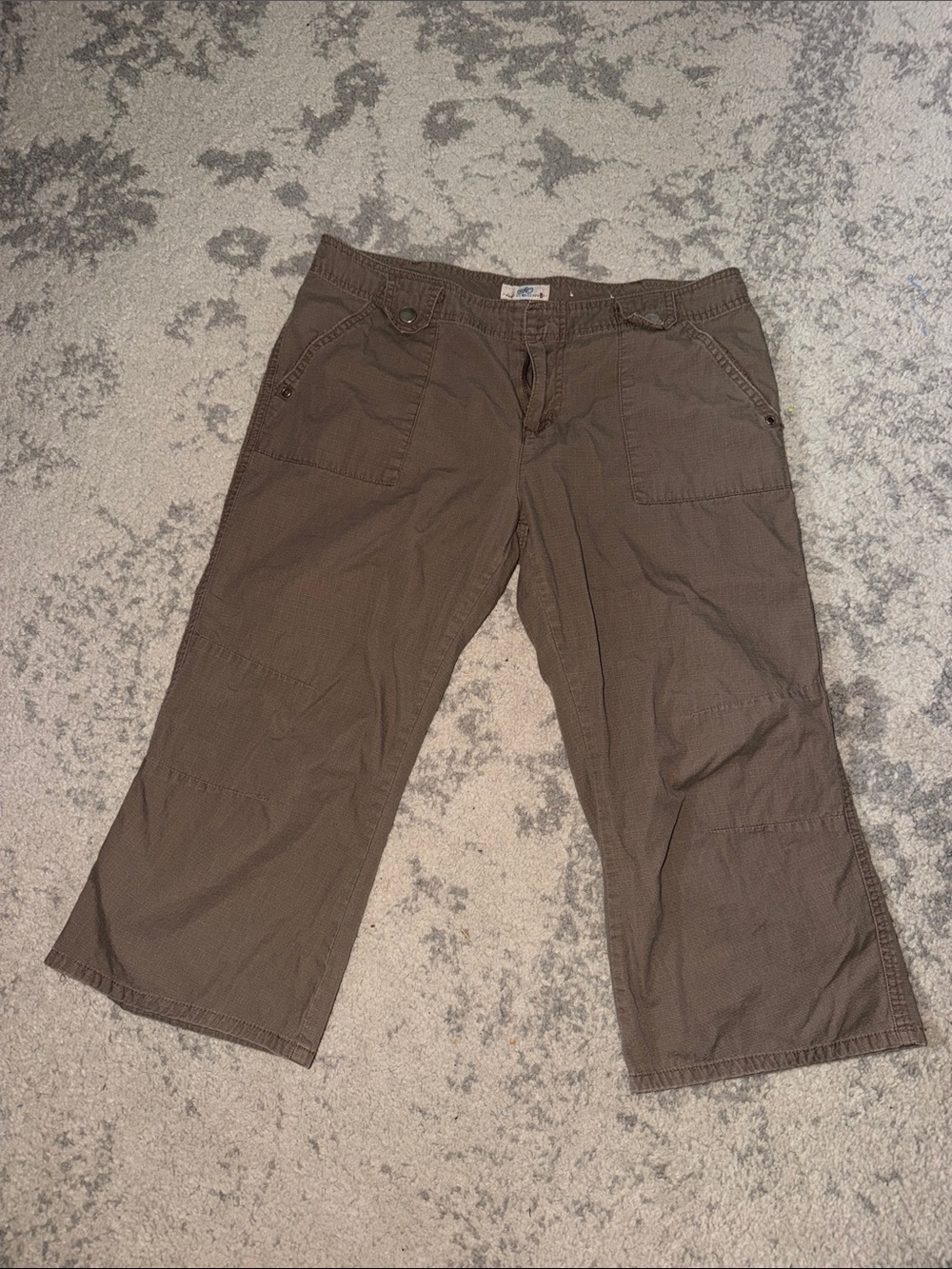 Sweet Claire Brown Y2K Capris with Utility Pockets